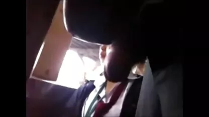 Crystal phim sex cha chong nang dau khong che nét của cô ướt