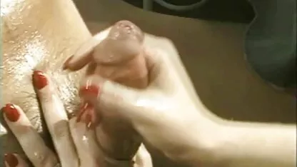 Các nhỏ ngực phụ nữ đã gặp chồng cô ấy đã không phải với borscht, nhưng với tình dục coi phim cha chong nang dau