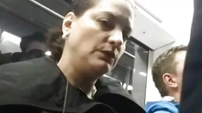 Khách du lịch làm cho một đón cô với một cô gái tóc vàng sex chachongnangdau