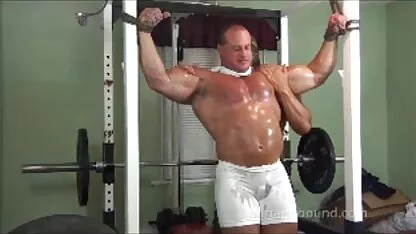 Hai xem phim dit nhau bo chong nang dau gia đít