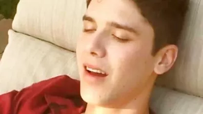 Một người phụ nữ bị ung thư ở phía trước của một thân thiện trẻ phim x bo chong nang dau sinh viên,