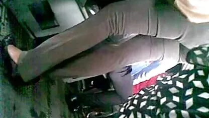 Tôi muốn xem sex bo chong nang dau làm tình với một cô gái và làm một đít