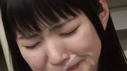 Ông kéo một phimxet bo chong lang dau thành viên trong số một mông và đổ tinh vào khuôn mặt của cô gái