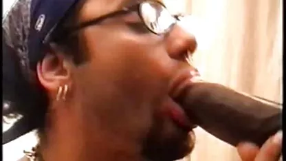 Người đàn ông xoa bóp sinh viên với đồ chơi phimsex bo chong nang dau phu de