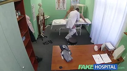 Cởi quần áo đầu tiên, xem phim xet cha chong nang dau sau đó đưa lên