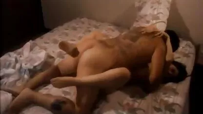 Lần đầu tiên, một cô gái đã cố gắng hậu phim bo chong va nang dau 18 môn