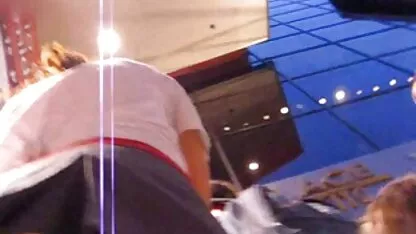 Khách du lịch muốn xem phim sex loạn luân cha chồng nàng dâu thu thập các chuyên gia