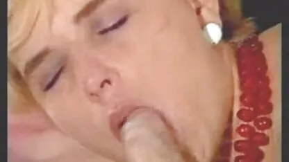 Người đàn ông lớn phim xxx loan luan bo chong nang dau lỗ hậu môn cô gái ngoan ngoãn