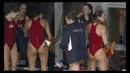 Hai ông già, ông kéo phim chachongnangdau một cô gái tóc vàng