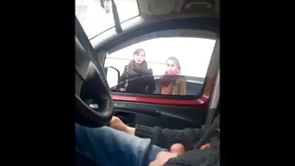 Đam mê cô gái sử dụng thủ phim x bo chong nang dau