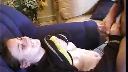 Jessie, cô bé đến để phỏng vấn ở khiêu dâm xem bo chong con dau loan luan studio